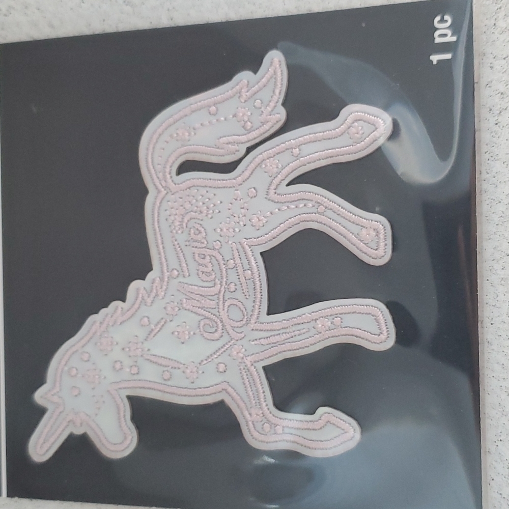 ARTMINDS IRON-ON PATCH - Picture 3 of 6